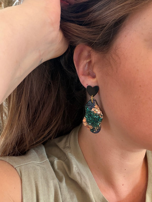 Boucles d'oreille en résine