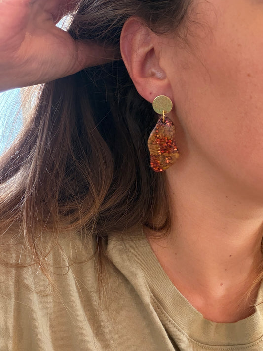 Boucles d'oreille en résine